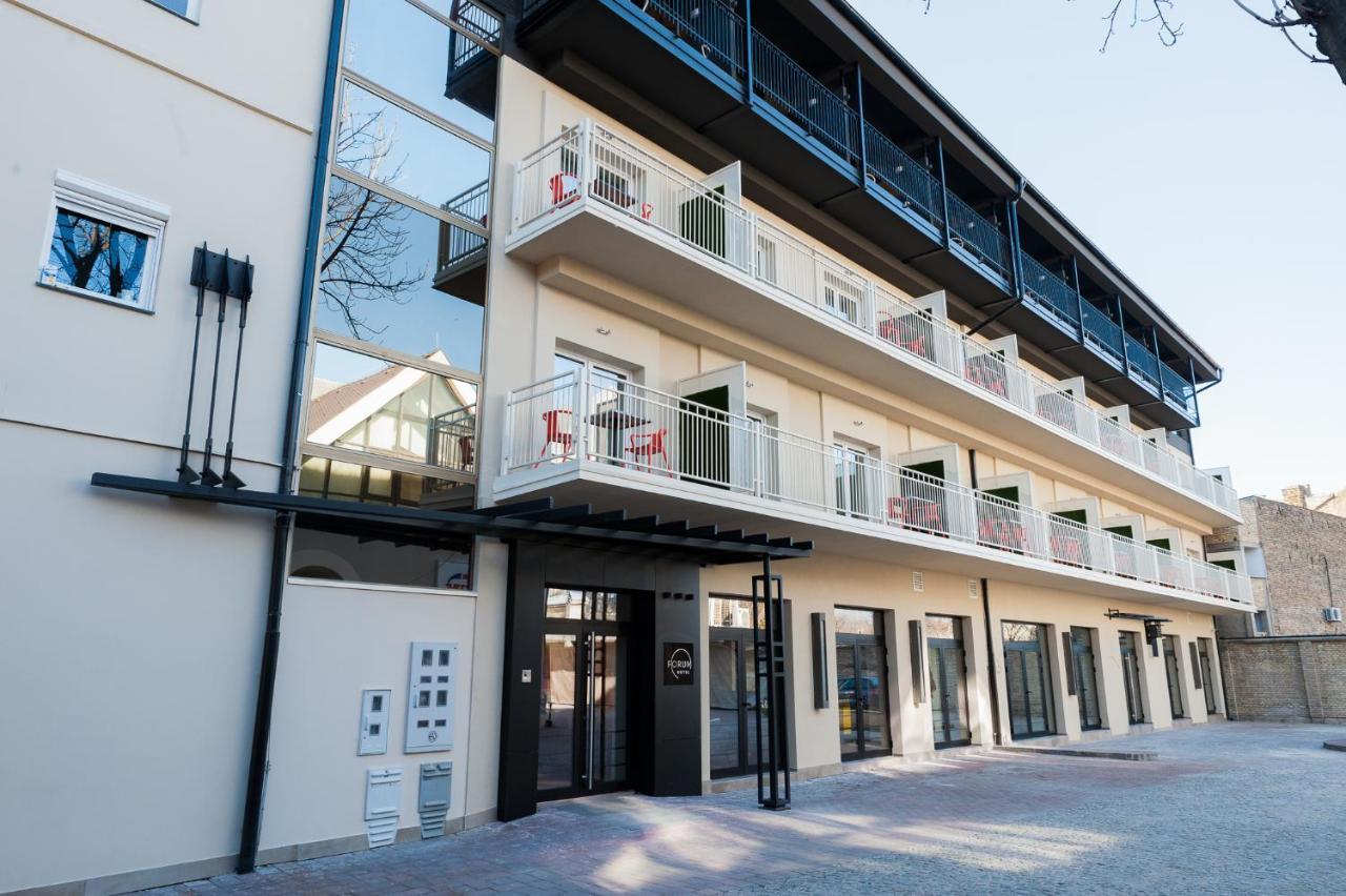 Hotel Forum Garni Subotica Exteriör bild